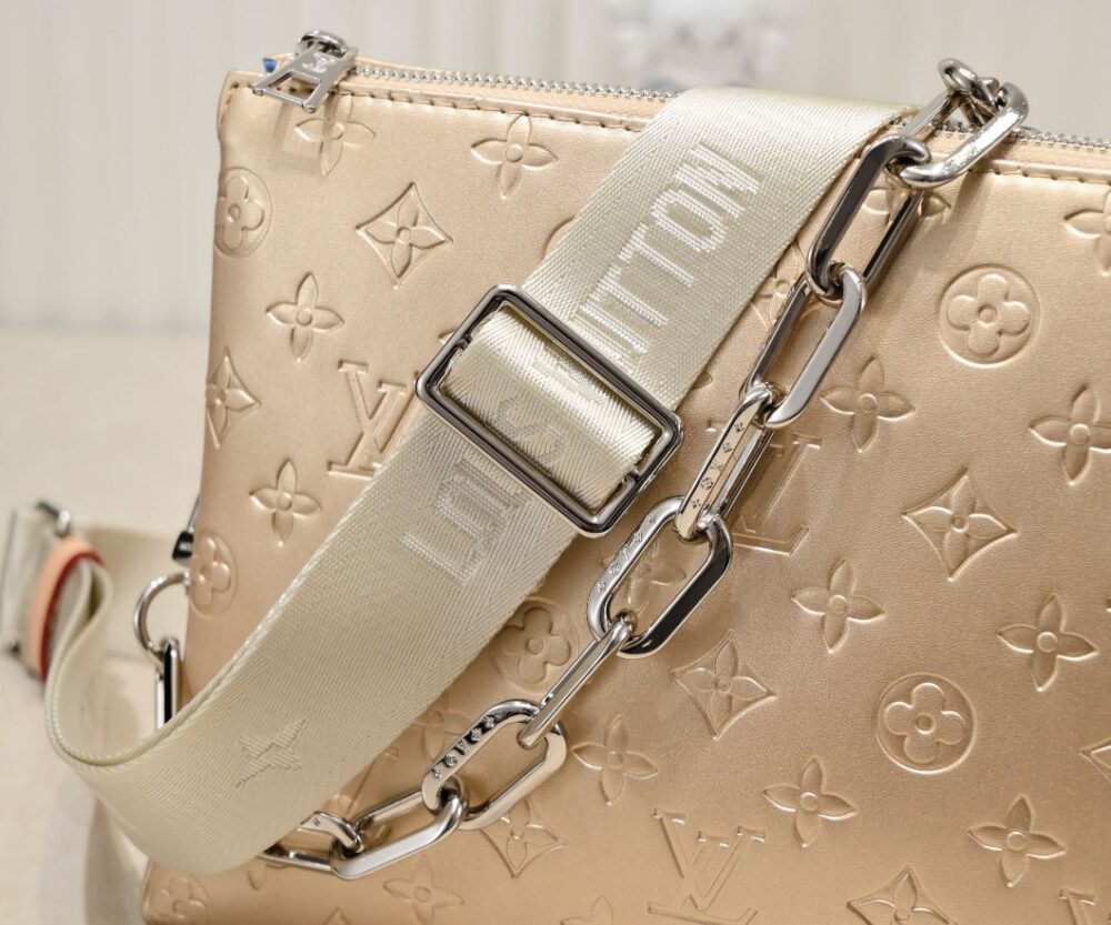 LOUIS VUITTON COUSSIN PM GOLD 26CM M59278 - Image 5