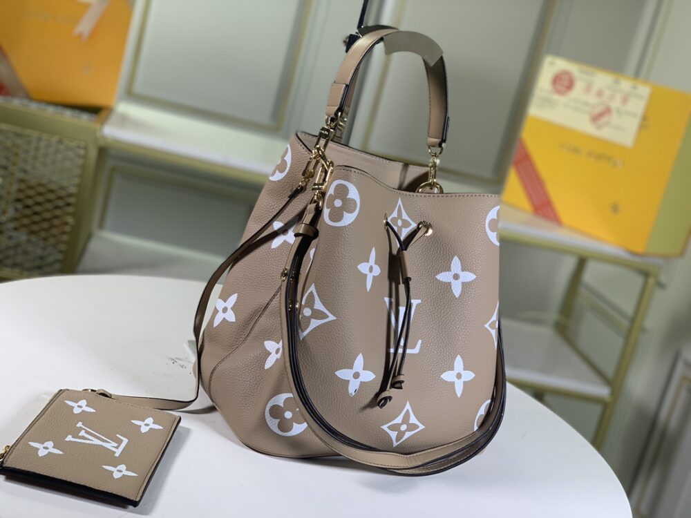 LOUIS VUITTON NÉONOÉ TOURTERELLE GRAY M45555 - Image 5