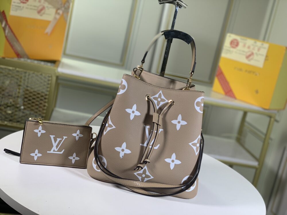 LOUIS VUITTON NÉONOÉ TOURTERELLE GRAY M45555 - Image 4