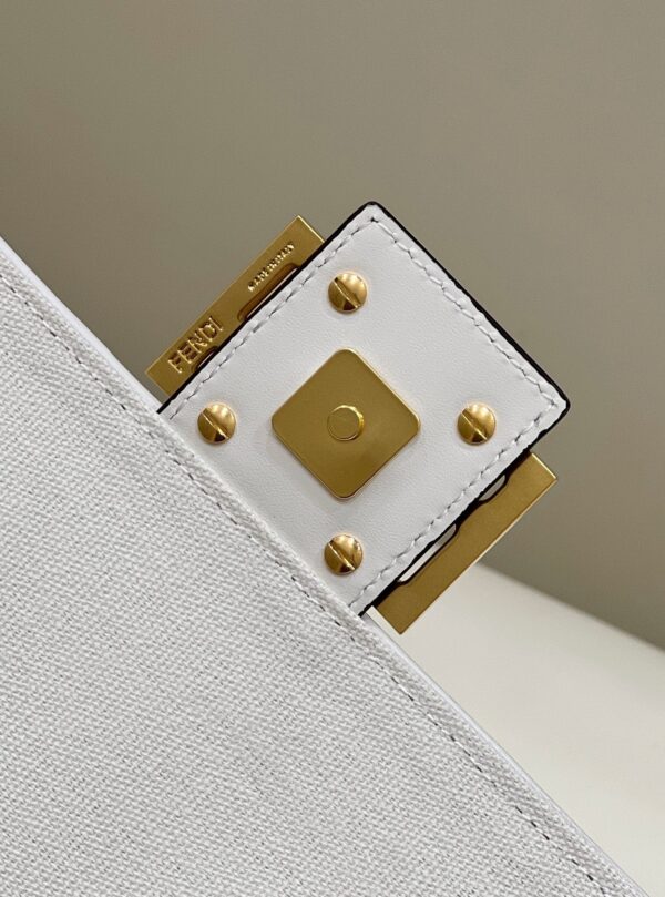 FENDI BAGUETTE FF CANVAS BAG WHITE 28CM 8BR600AMCDF1CFK - Image 9