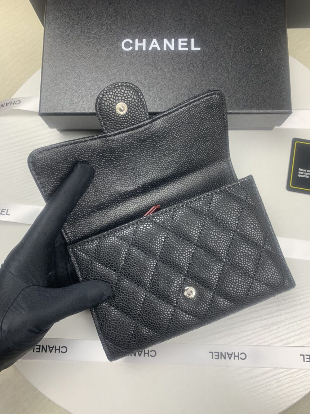 CHANEL CLASSIC CARD HOLDER CAVIAR LEATHER BLACK WITH SILVER HARDWARE 15CM - Image 4