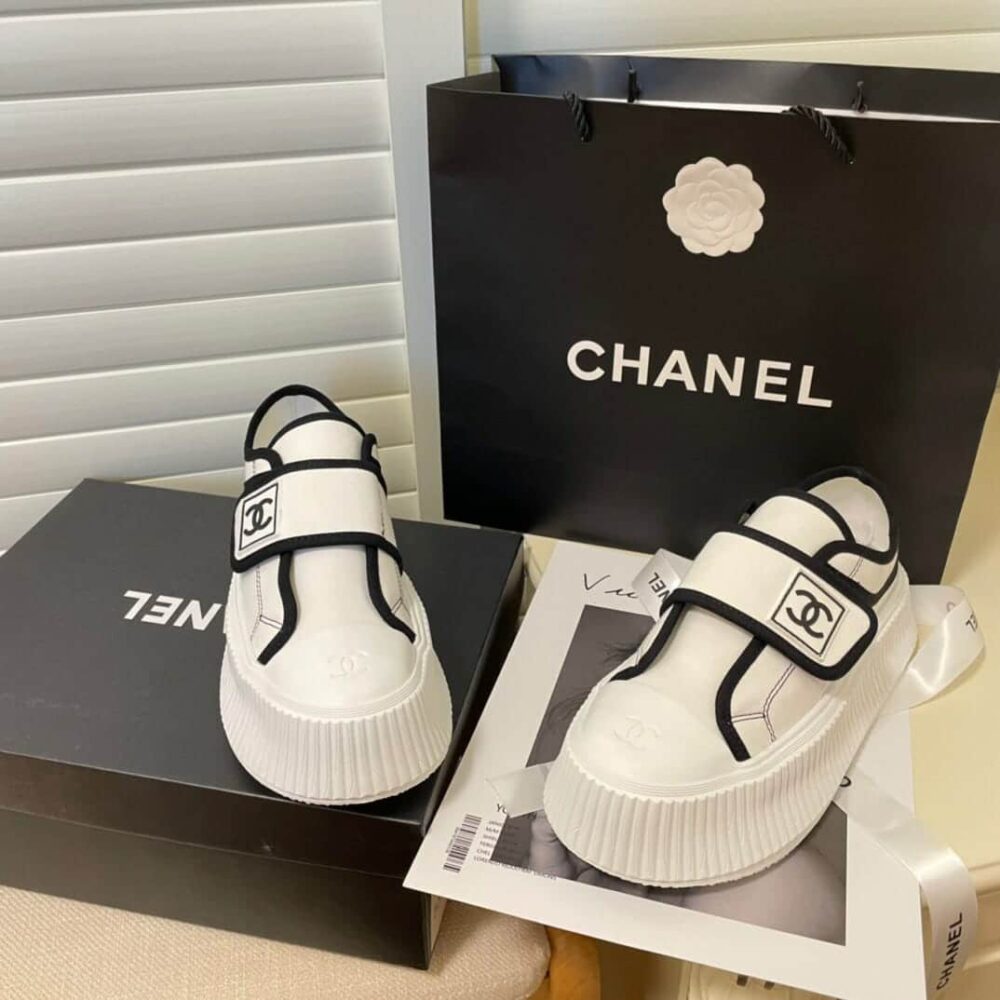 CHANEL WHITE CC CAP TOE SLIPON SNEAKER WHITE - Image 7