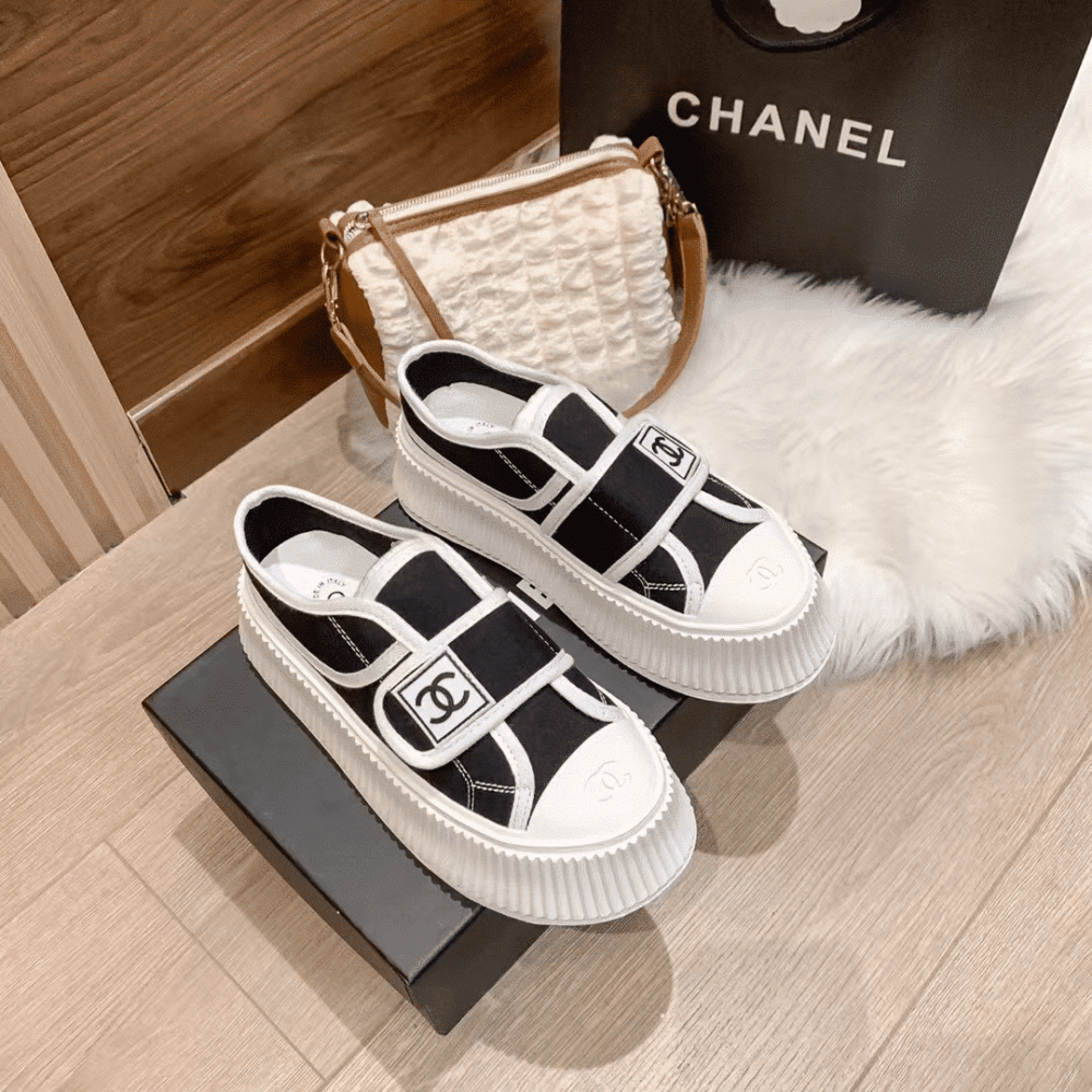 CHANEL WHITE CC CAP TOE SLIPON SNEAKER BLACK - Image 6