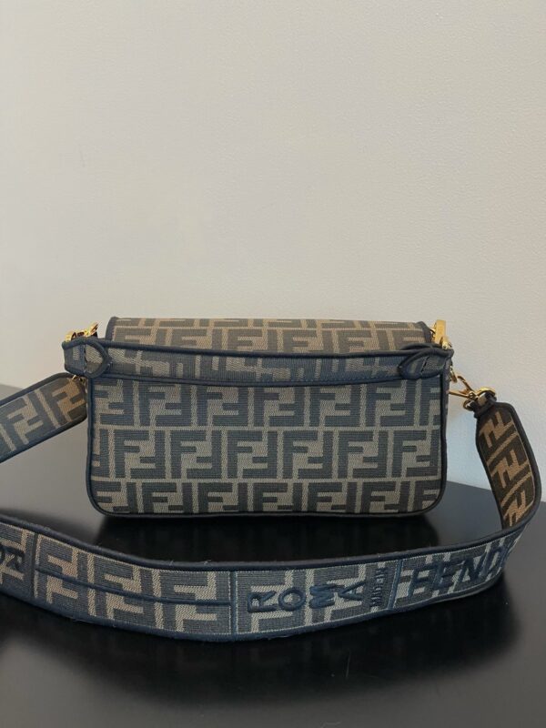 FENDI BAGUETTE JACQUARD FF FABRIC BAG 26CM 8BR600A6V5F17U4 - Image 7