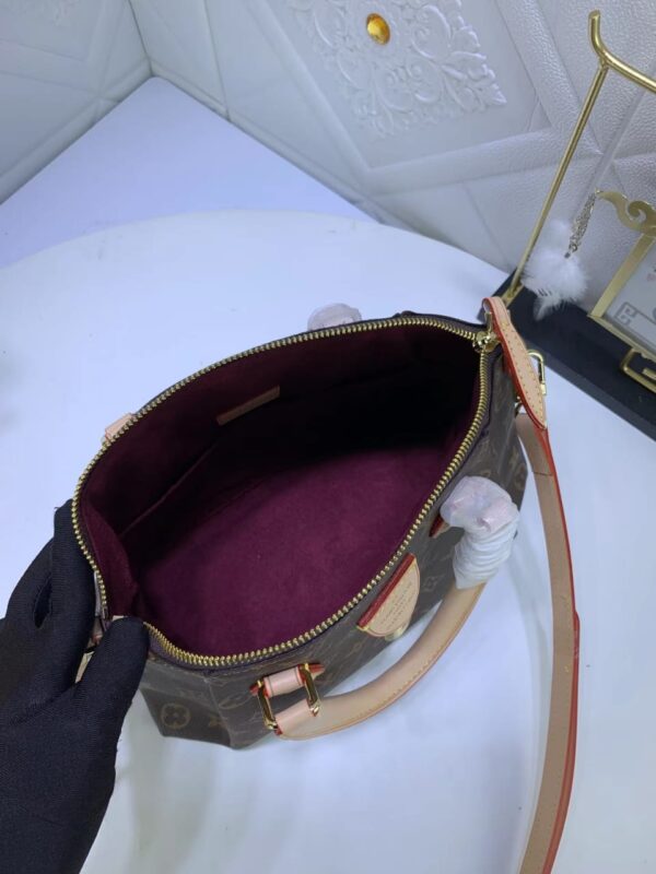 LOUIS VUITTON RIVOLI PM M44543 - Image 6