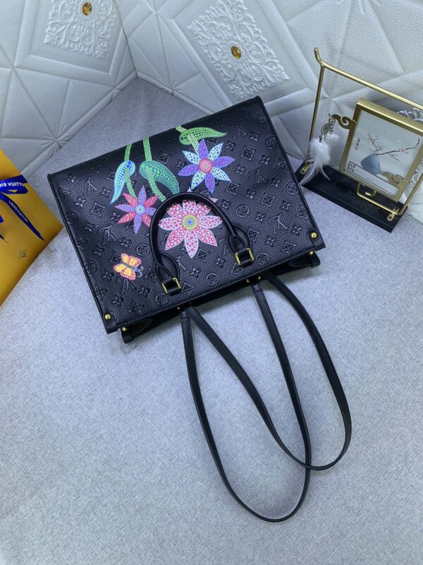 LOUIS VUITTON x YK ON THE GO MM WITH FLOWER MARQUETRY IN BLACK 35CM M46416 - Image 6