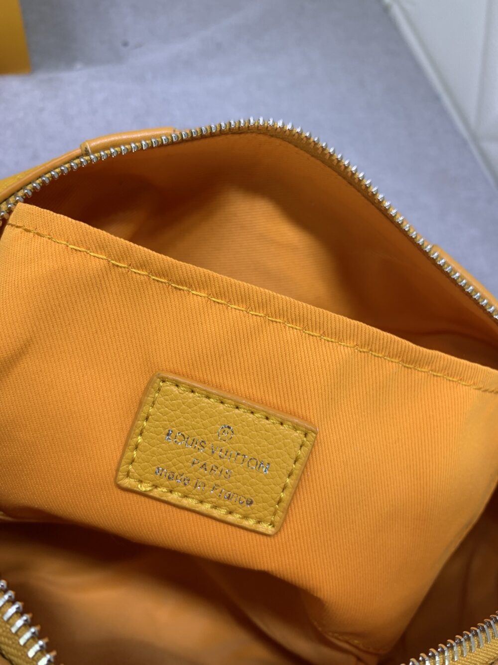 LOUIS VUITTON CITY KEEPALL LEMON 27CM - Image 9