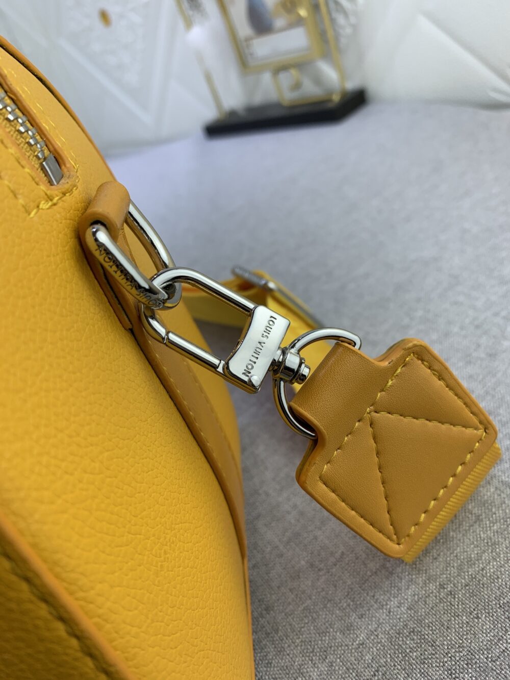 LOUIS VUITTON CITY KEEPALL LEMON 27CM - Image 7