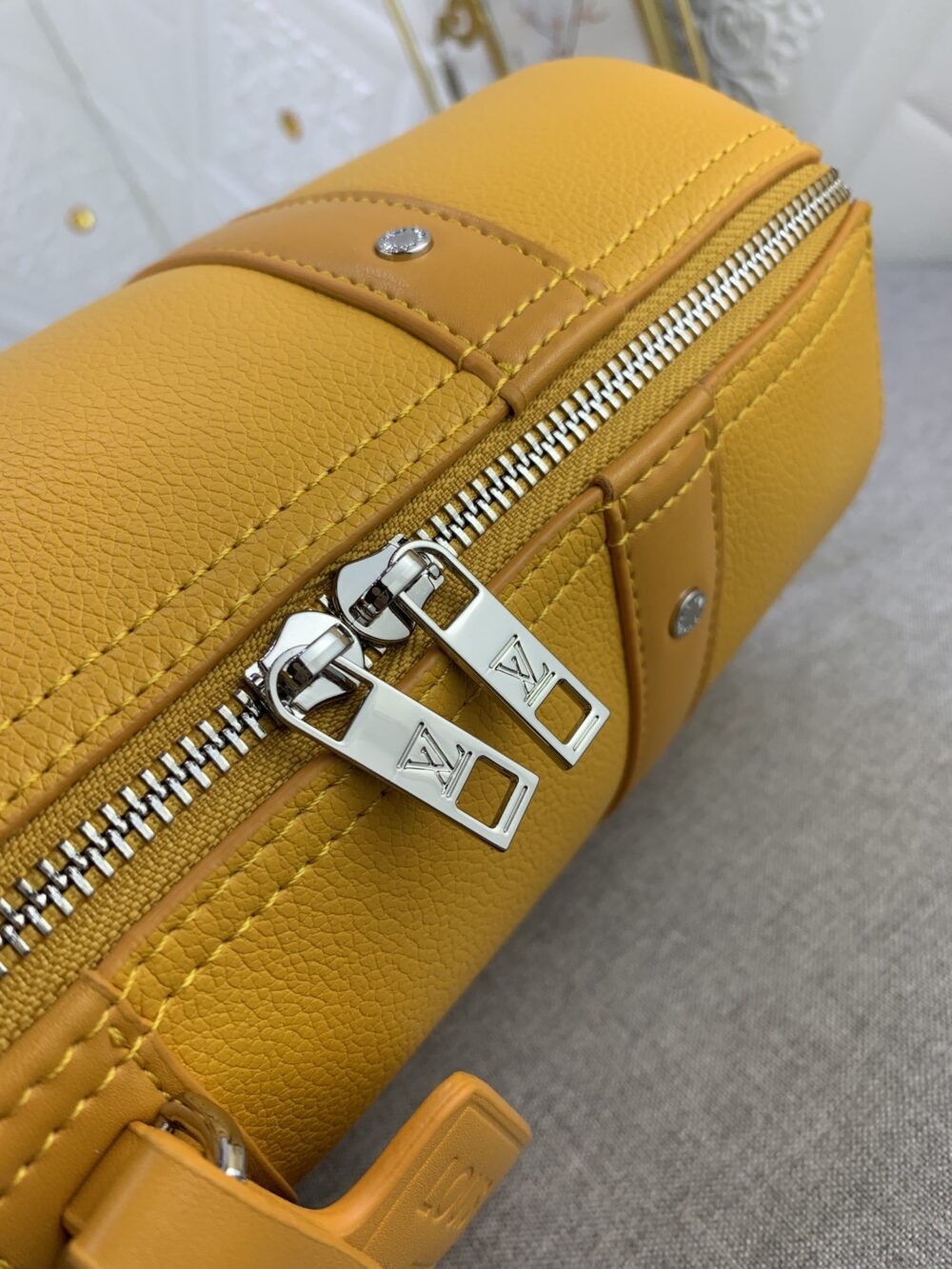LOUIS VUITTON CITY KEEPALL LEMON 27CM - Image 8