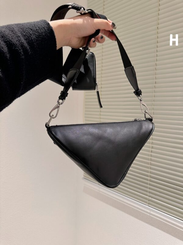 PRADA TRIANGLE LEATHER MINI BAG BLACK 27CM 1BH190 2BYA F0002 V BRO - Image 3