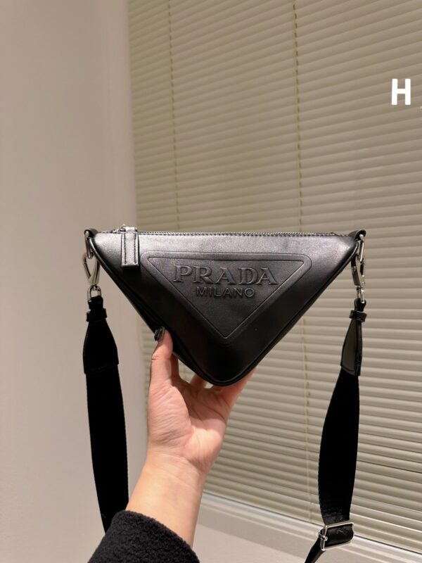 PRADA TRIANGLE LEATHER MINI BAG BLACK 27CM 1BH190 2BYA F0002 V BRO - Image 4