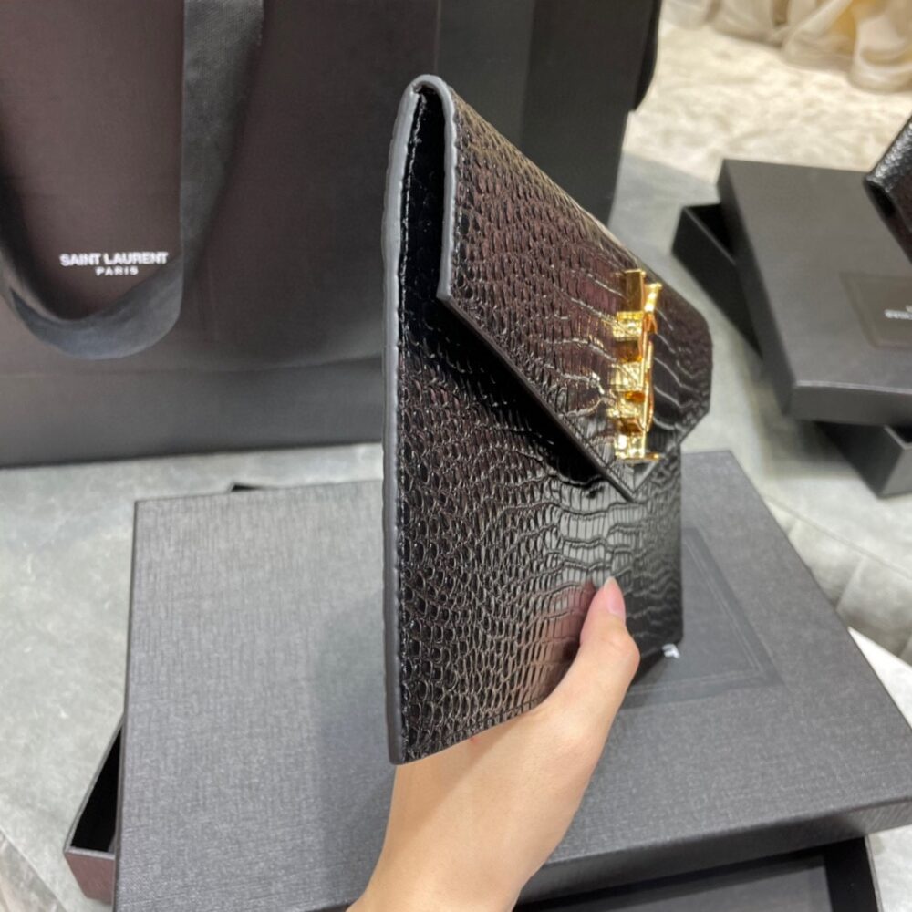 SAINT LAURENT UPTOWN POUCH IN CROCODILE EMBOSSED SHINY LEATHER GOLD BLACK 27CM 565739DND0J1000 - Image 7