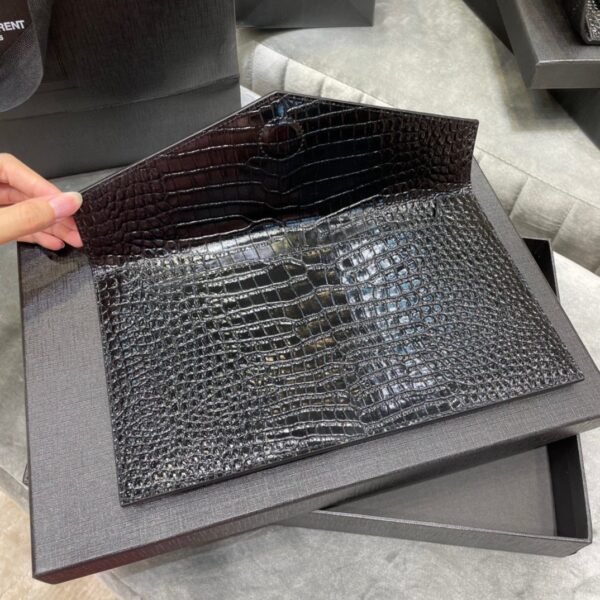 SAINT LAURENT UPTOWN POUCH IN CROCODILE EMBOSSED SHINY LEATHER 565739DND0J1000 - Image 4