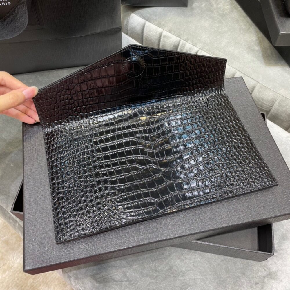 SAINT LAURENT UPTOWN POUCH IN CROCODILE EMBOSSED SHINY LEATHER SILVER BLACK 27CM 565739DND0N1000 - Image 4