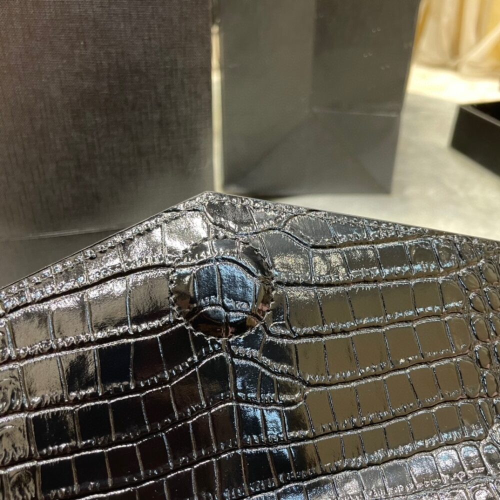 SAINT LAURENT UPTOWN POUCH IN CROCODILE EMBOSSED SHINY LEATHER SILVER BLACK 27CM 565739DND0N1000 - Image 5