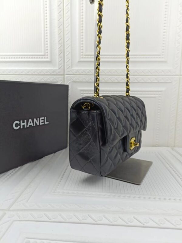 CHANEL CLASSIC FLAP CAVIAR BLACK CROSSBODY BAG 20CM - Image 9