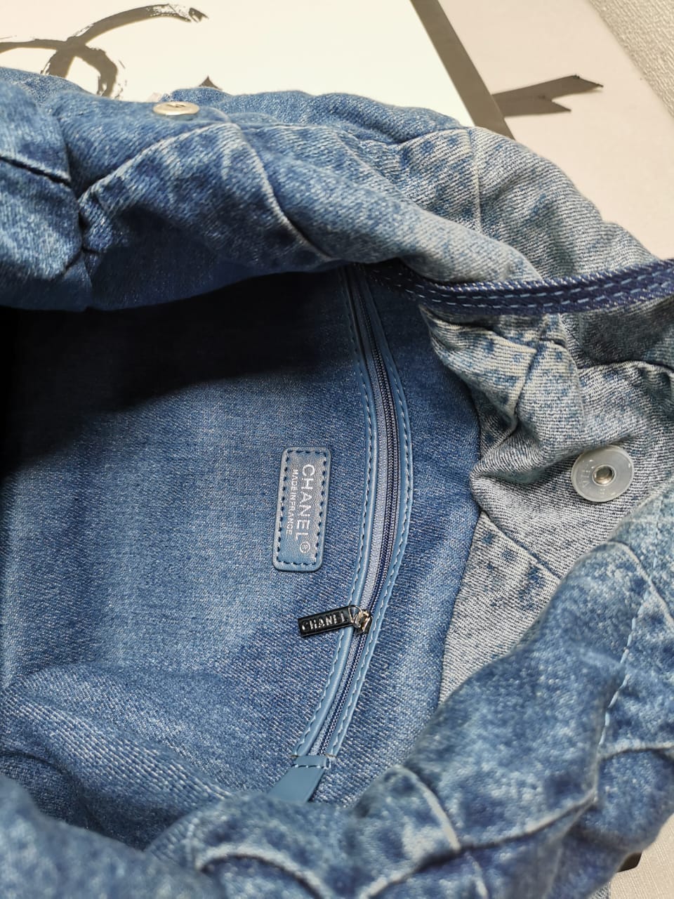 CHANEL 22 HANDBAG WASHED DENIM AS3261 B10439 NM981 - Image 7