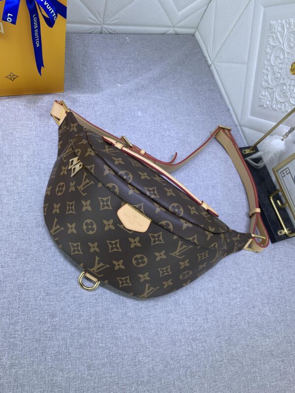 LOUIS VUITTON MONOGRAM BUMBAG BROWN M43644 - Image 3