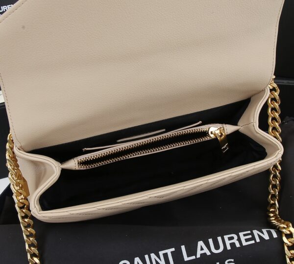 SAINT LAURENT COLLÈGE MEDIUM CHAIN BAG IN QUILTED LEATHER BEIGE 24CM 600279BRM072721 - Image 4