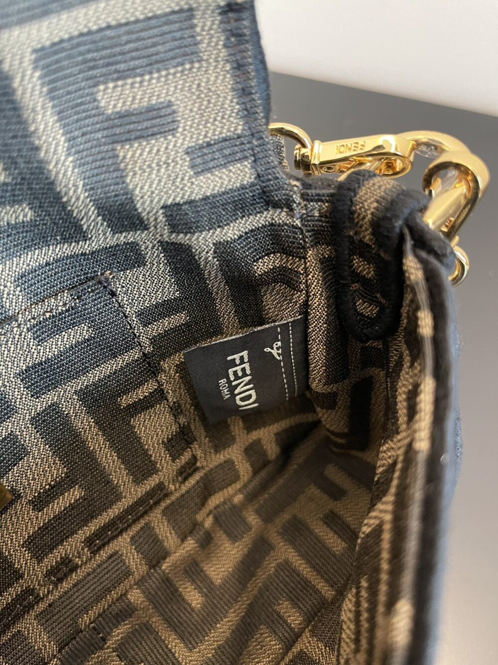 FENDI MINI BAGUETTE BROWN 8BS017A6V5F17U4 - Image 10