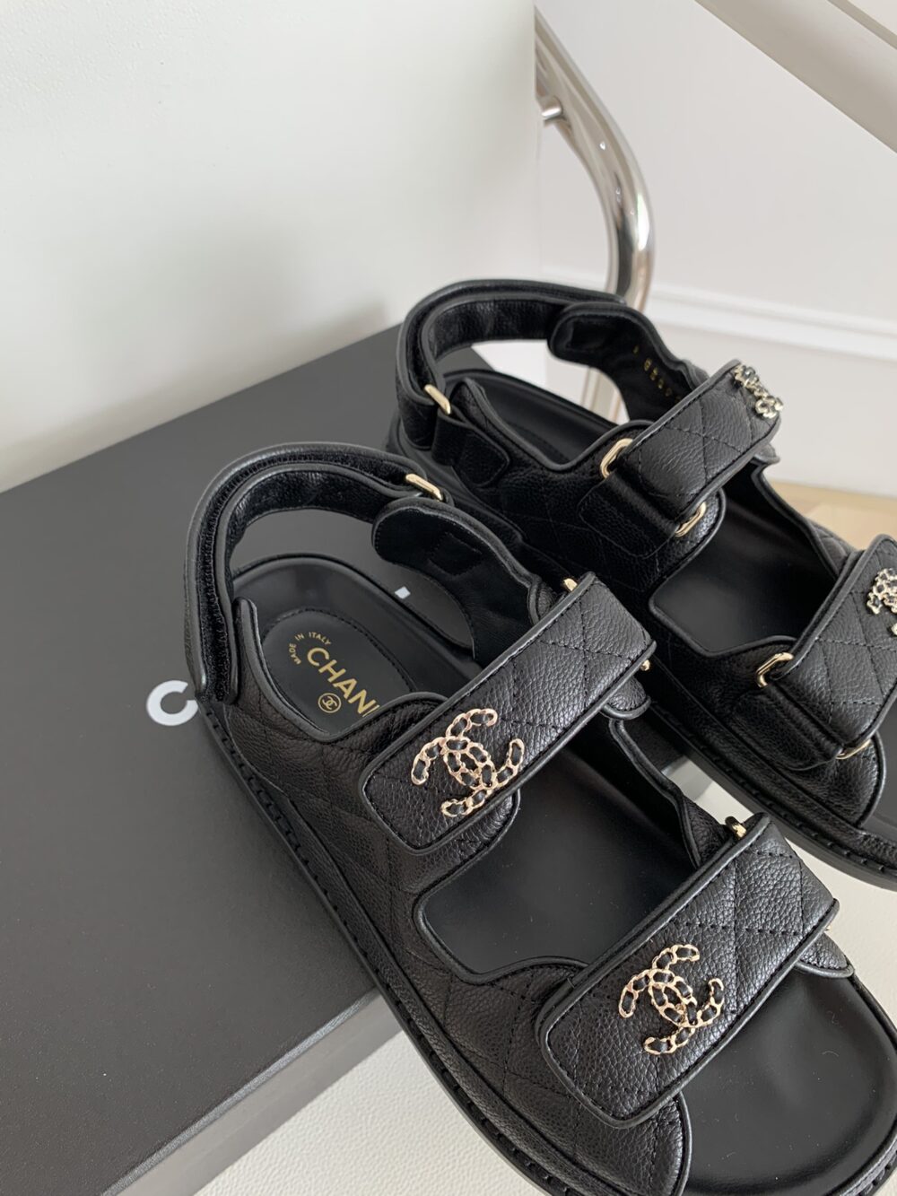 CHANEL CC BUTTON VELCRO BLACK SANDALS GRAINED LEATHER - Image 7