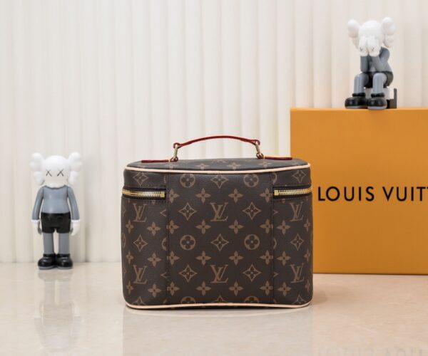 LOUIS VUITTON NICE MINI TOILETRY POUCH 24CM M44495 - Image 5