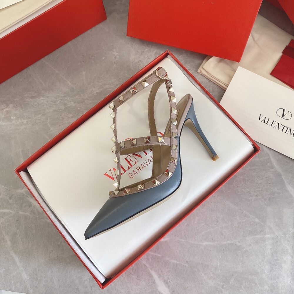 VALENTINO PATENT ROCKSTUD CAGED PUMP 100MM BLUE - Image 4