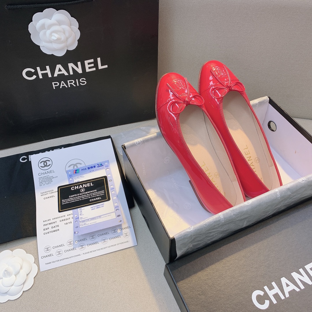Chanel Patent Leather CC Cap Toe Ballet Flats Red - Image 5