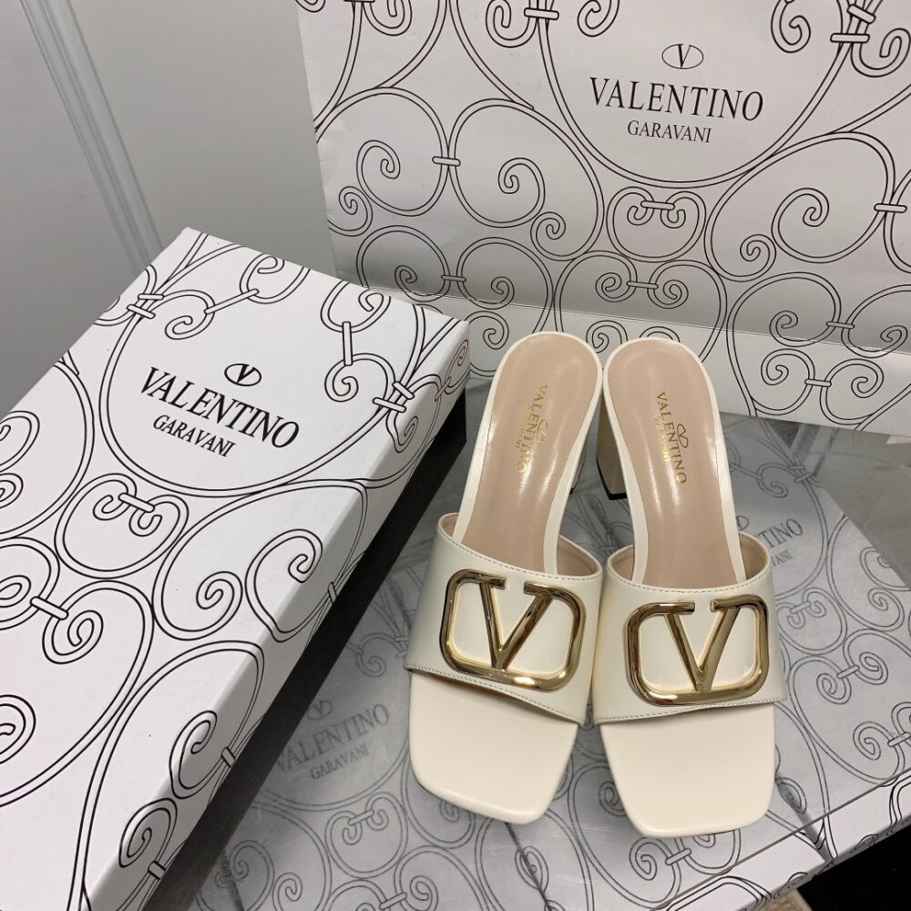 VALENTINO VLOGO SIGNATURE SQUARE TOE MIDDLE HEEL WHITE SLIDE SANDAL - Image 5