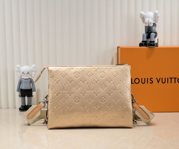 LOUIS VUITTON BOLSO COUSSIN PM GOLDEN 26CM M59278 - Image 8