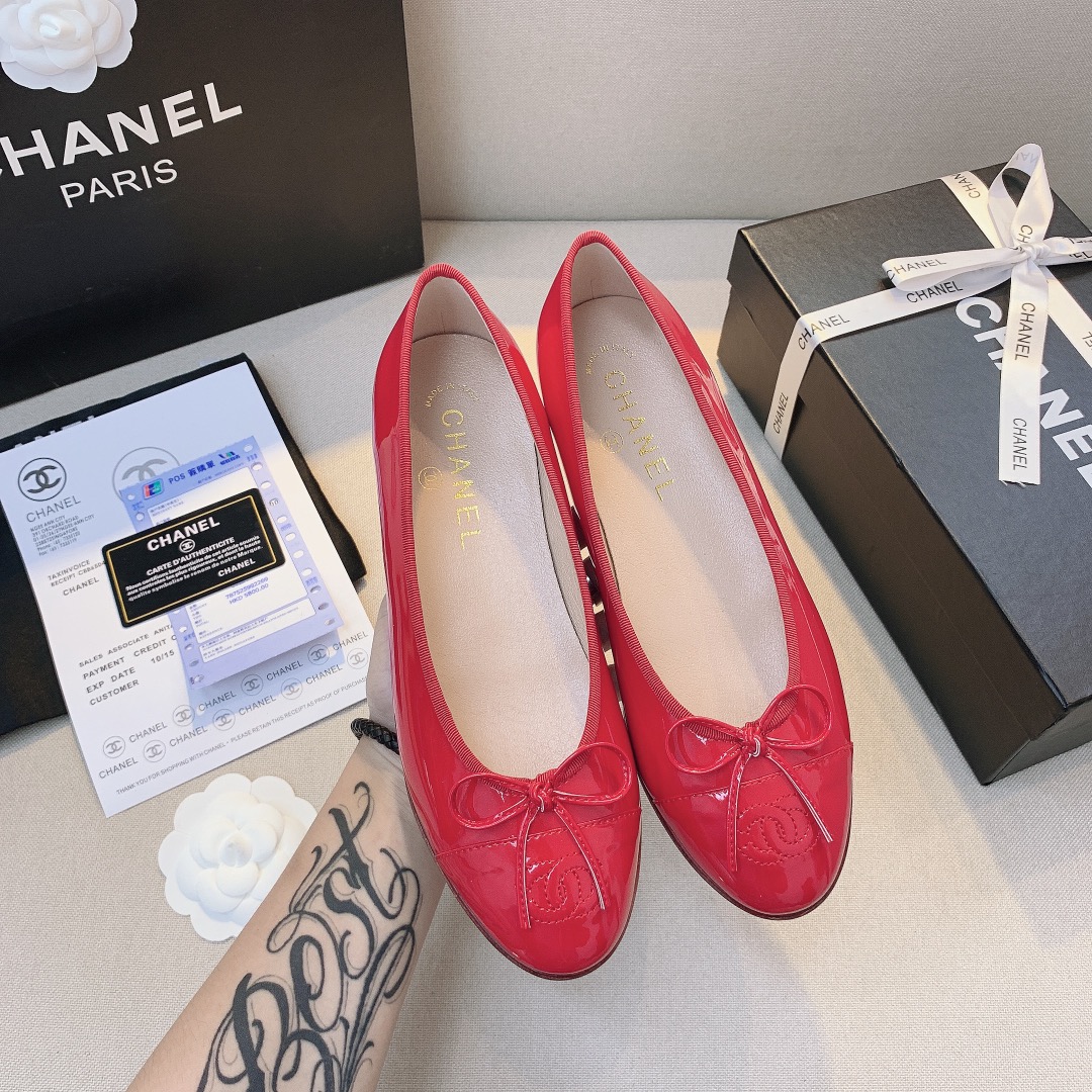 Chanel Patent Leather CC Cap Toe Ballet Flats Red - Image 6