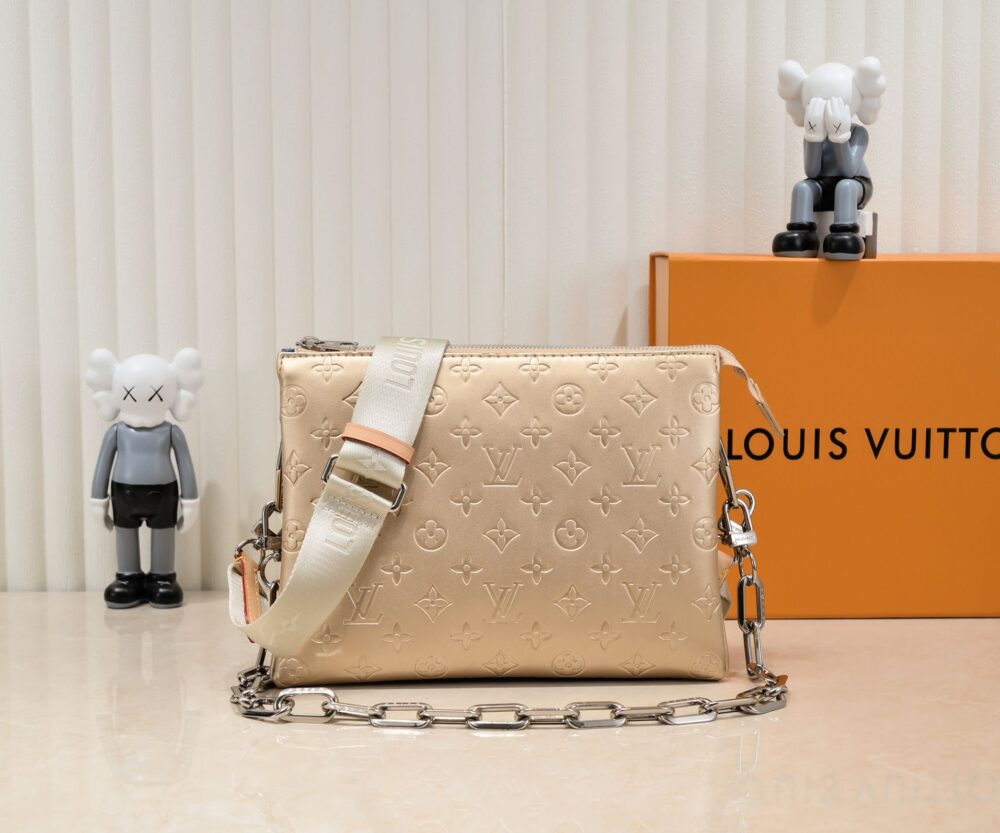 LOUIS VUITTON COUSSIN PM GOLD 26CM M59278 - Image 2