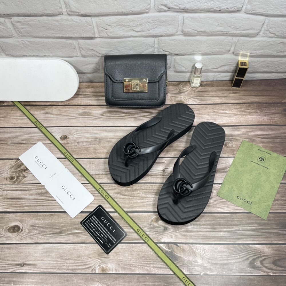 GUCCI WOMEN’S CHEVRON THONG SANDAL BLACK ‎‎‎655463 J8710 1000 - Image 6