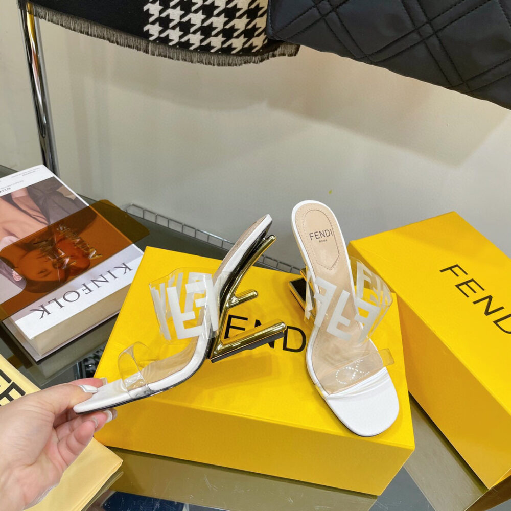 FENDI FIRST FF TRANSPARENT PLASTIC HANDLE WHITE - Image 7