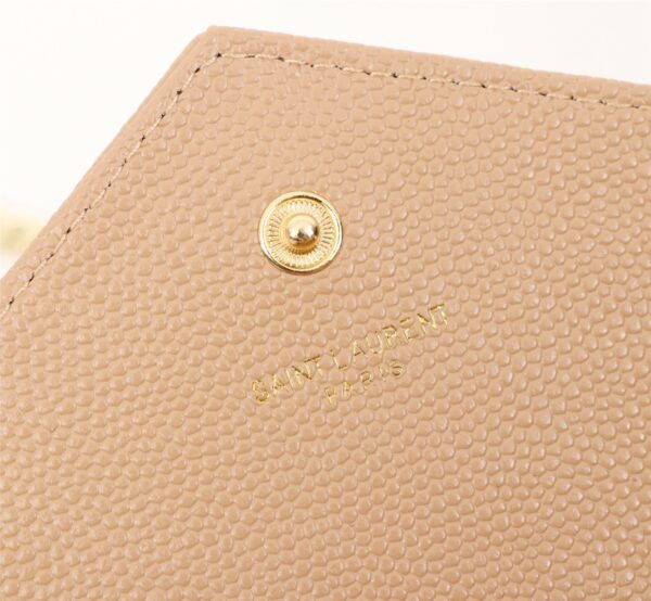 SAINT LAURENT CASSANDRE MATELASSÉ CHAIN WALLET IN GRAIN DE POUDRE EMBOSSED BEIGE 22CM 377828BOW012721 - Image 8