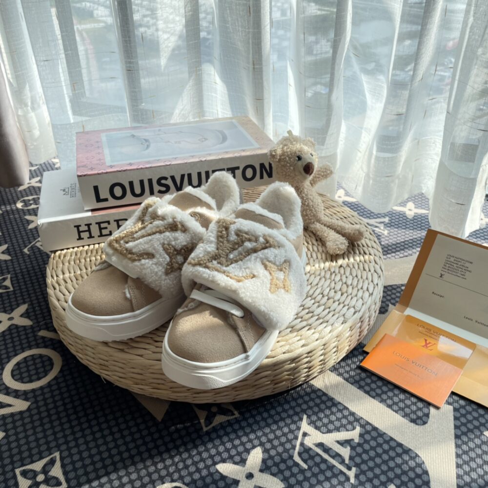 LOUIS VUITTON TIME OUT SNEAKER IN NATURAL 1AADU0 - Image 4