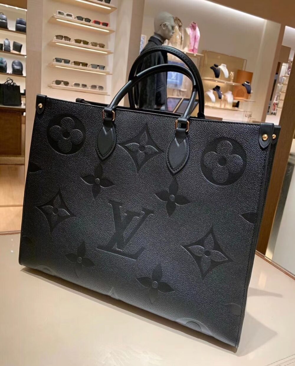LOUIS VUITTON ONTHEGO GM BAG MONOGRAM EMPREINTE LEATHER BLACK 41CM M44925 - Image 2