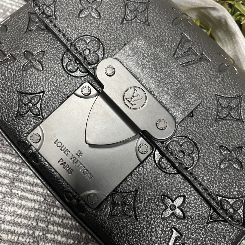 LOUIS VUITTON S LOCK SLING MONOGRAM BLACK BAG 21CM M58487 - Image 8