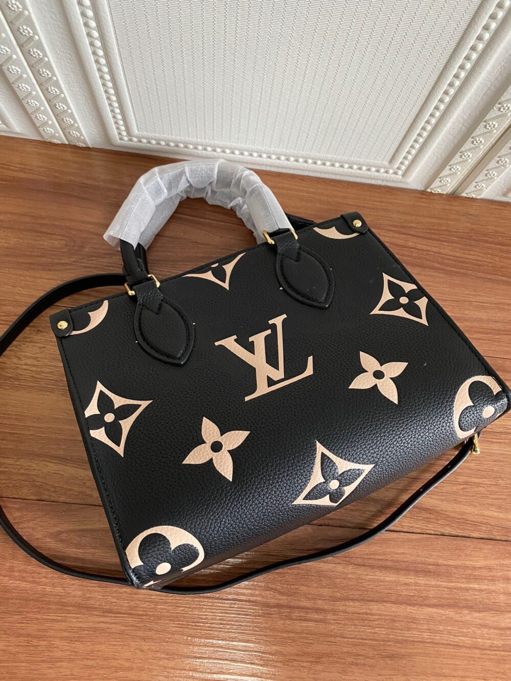LOUIS VUITTON ONTHEGO PM 25CM M45659 - Image 4