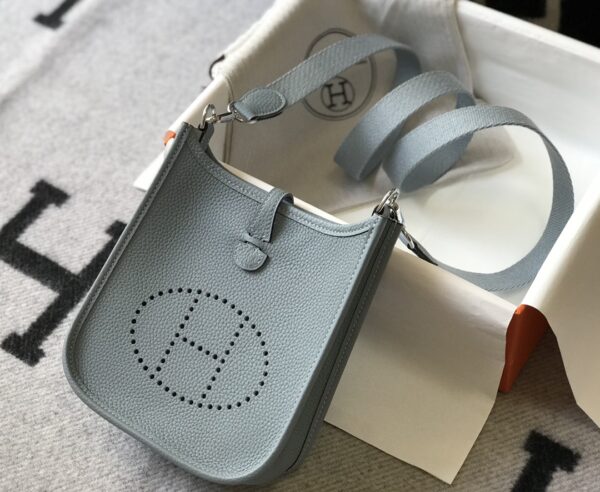 HERMES EVELYNE 16 AMAZONE LIGHT BLUE BAG 16CM - Image 7