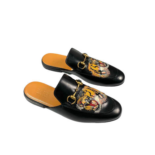 GUCCI PRINCETOWN LEATHER SLIPPER WITH TIGER