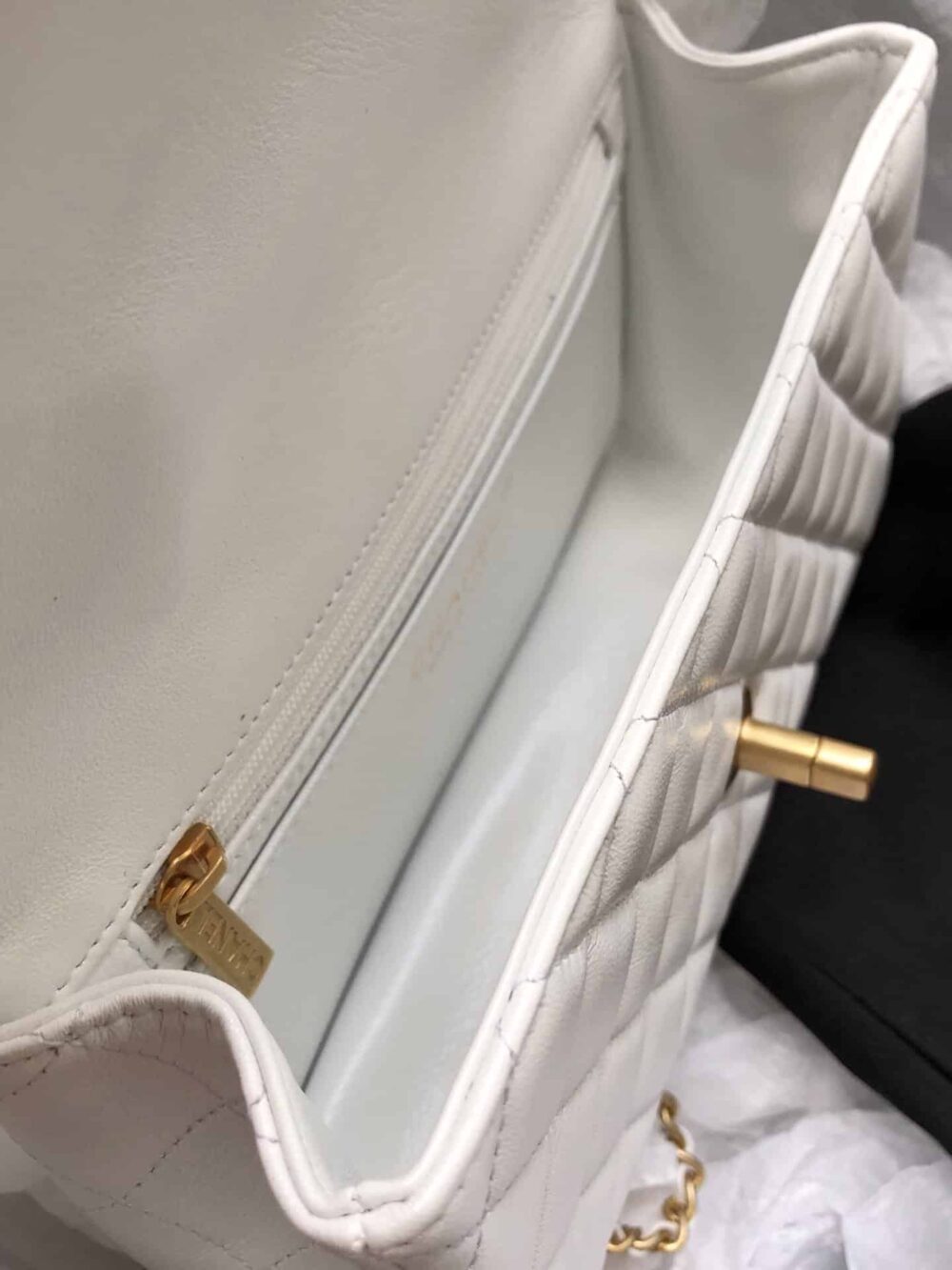 CHANEL MINI FLAP BAG WITH TOP HANDLE 20CM WHITE AS2431 - Image 9