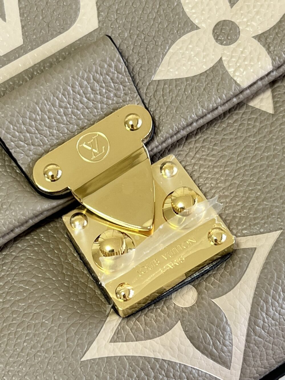 LOUIS VUITTON MADELEINE MM 30CM BEIGE M46041 - Image 4