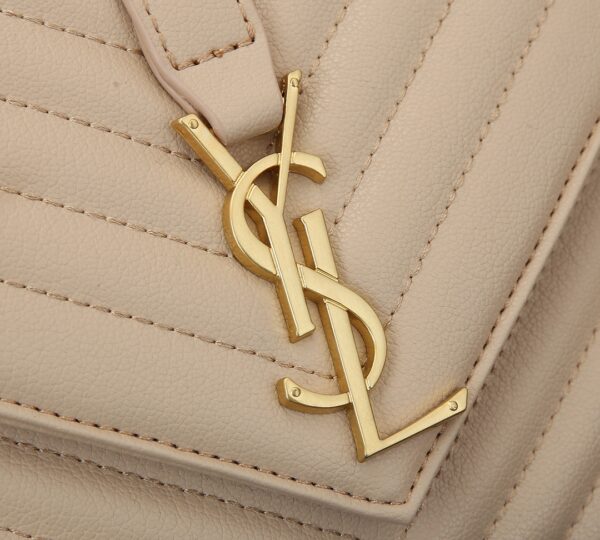 SAINT LAURENT COLLÈGE MEDIUM CHAIN BAG IN QUILTED LEATHER BEIGE 24CM 600279BRM072721 - Image 3