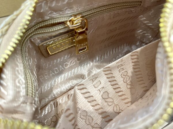 PRADA RE-EDITION 2005 RAFFIA BAG TAN 1BH2042A2TF0018VV9L - Image 7