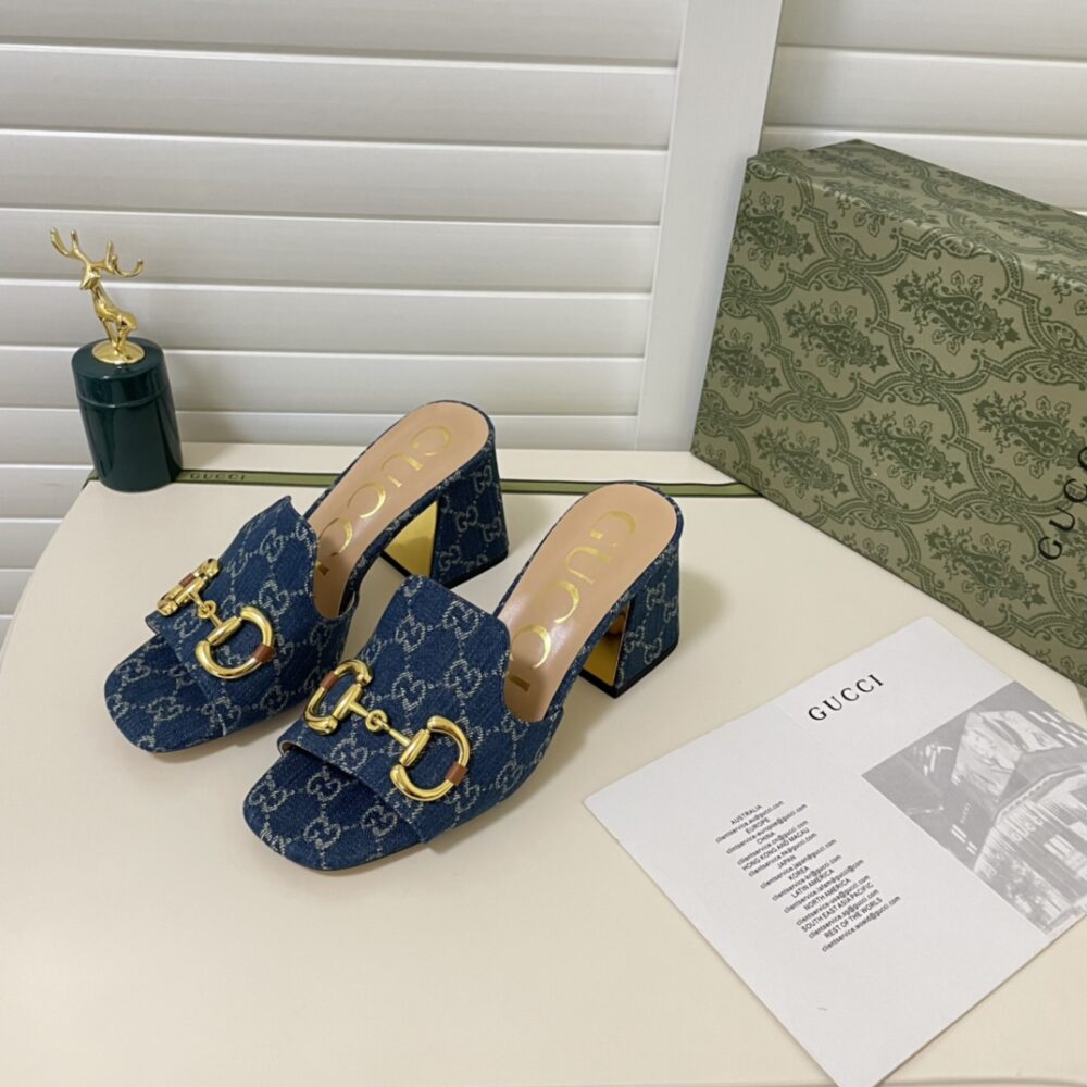 GUCCI WOMEN'S SLIDE MONOGRAM SANDAL WITH HORSEBIT BLUE - Image 9