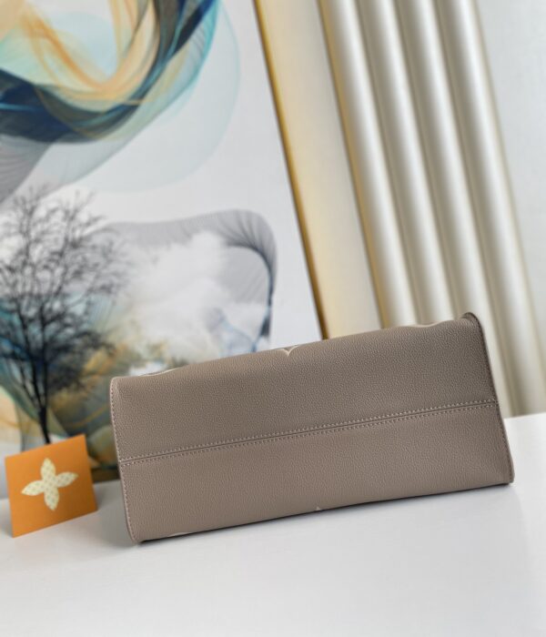 LOUIS VUITTON ONTHEGO MM 35CM BEIGE M45494 - Image 9