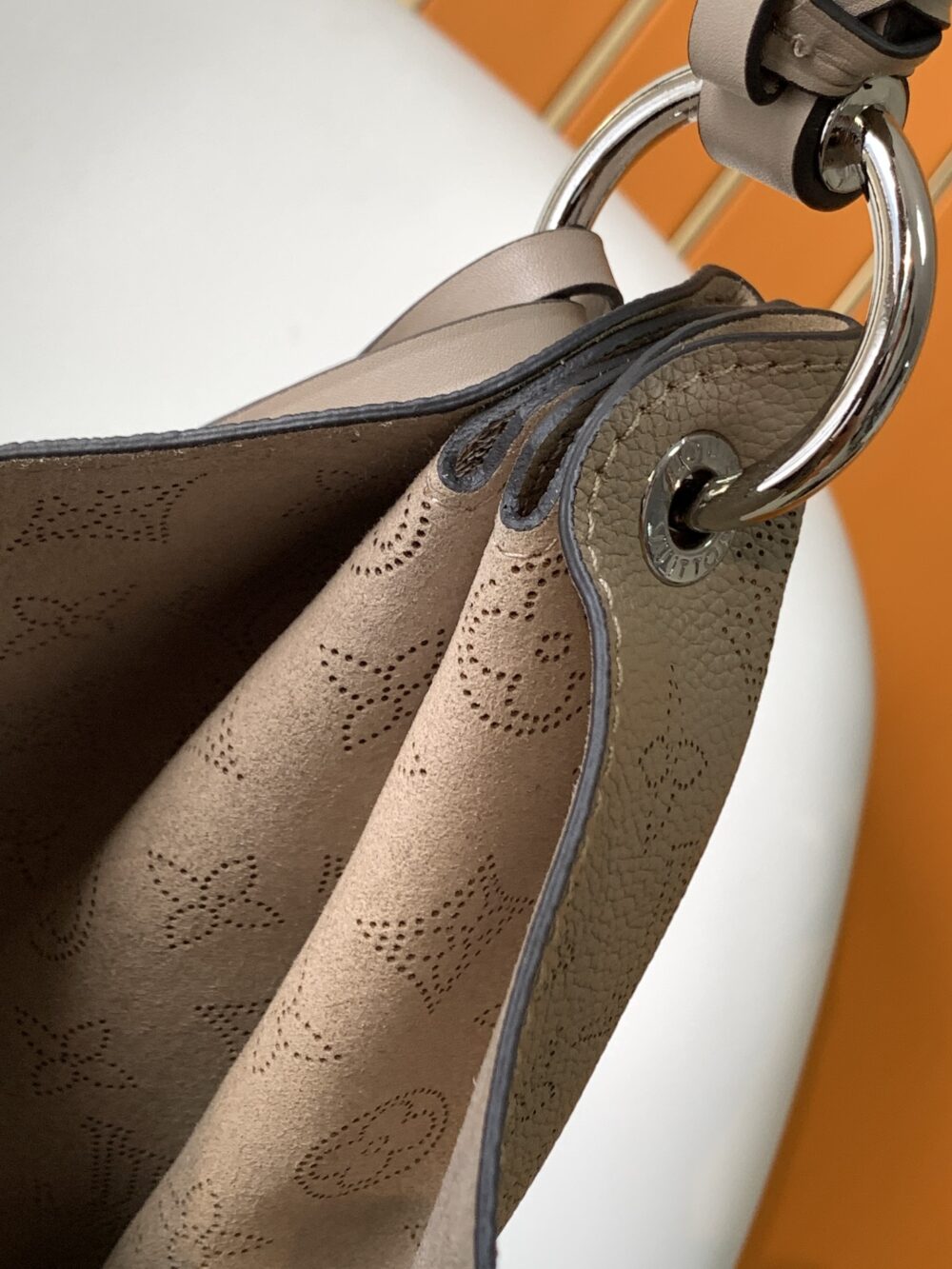 LOUIS VUITTON CARMEL 32CM GRAY M56084 - Image 9