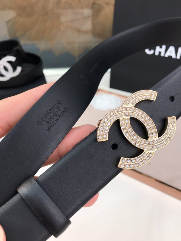 CHANEL PEARL CRYSTAL GOLD QUEEN OF FRANCE CC BELT 28MM - Image 3