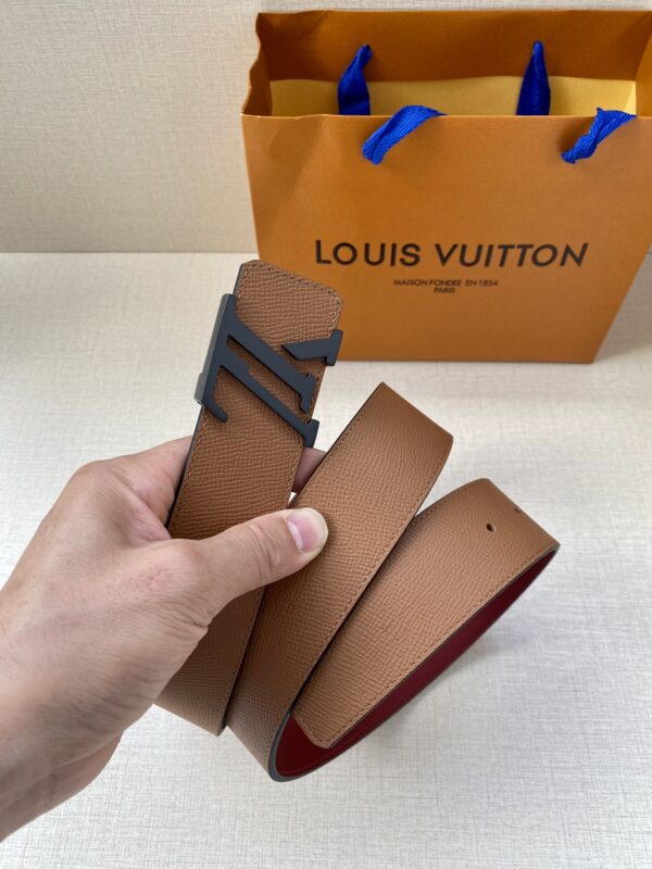 LOUIS VUITTON INITIALES BELT IN BROWN 4CM - Image 2